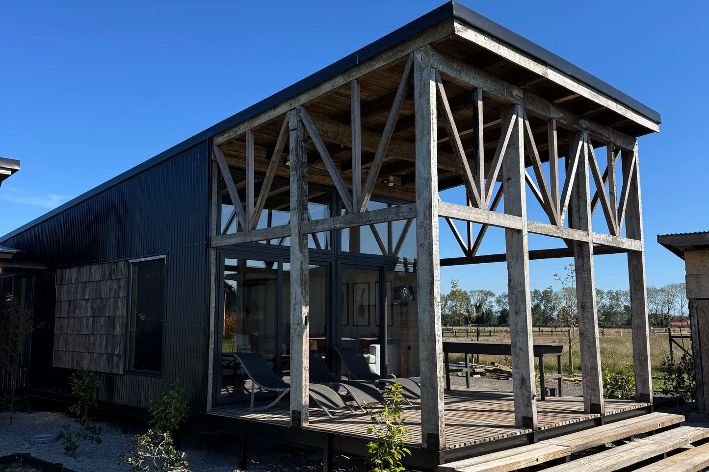 Pilares de madera reciclada