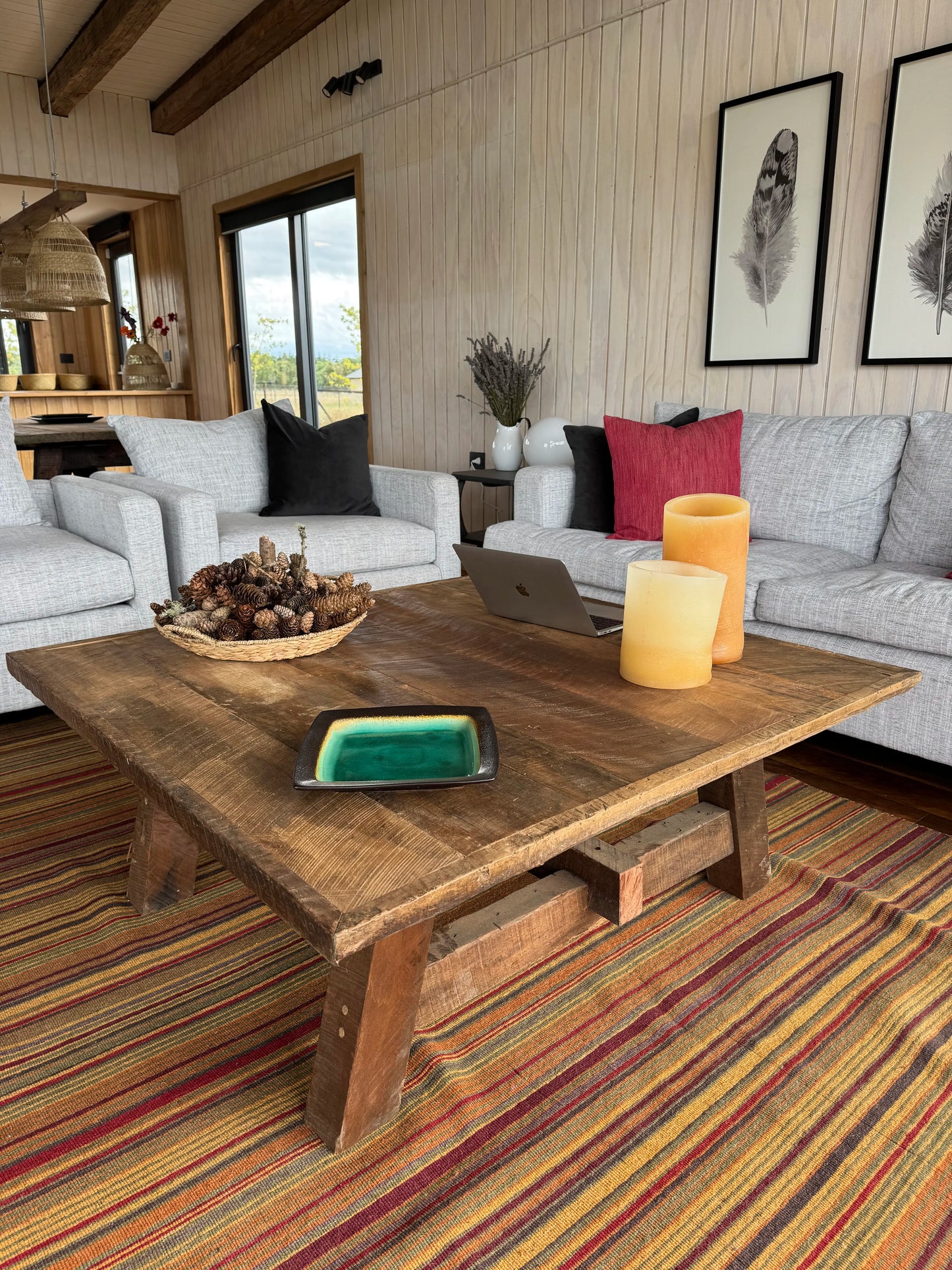 Mesa de centro cuadrada